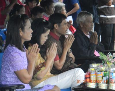 โครงการทำบุญตักบาตรวันขึ้นปีใหม่ ๑ มกราคม ๒๕๕๕ ny ny1 ny2 ny3 ny4 ny5 ny6 ny7