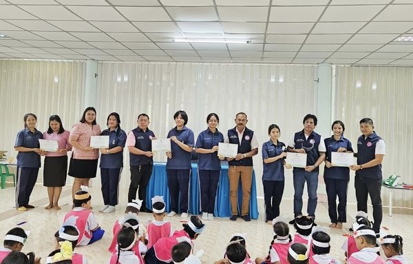โครงการแบ่งปันความสุขจากพี่สู่น้อง เป็นกิจกรรมของเยาวชนในพื้นที่