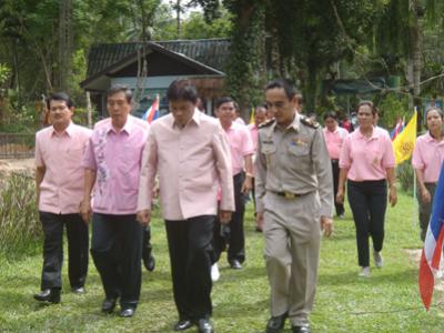 โครงการ ๕ ธันวา รวมพลังคนไทย รวมหัวใจถวายพระพร a b c d e f